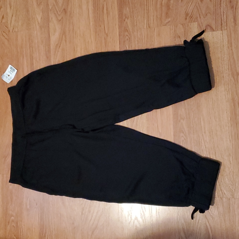 Jogger Style Capris NWT
